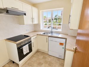 Kitchen- click for photo gallery